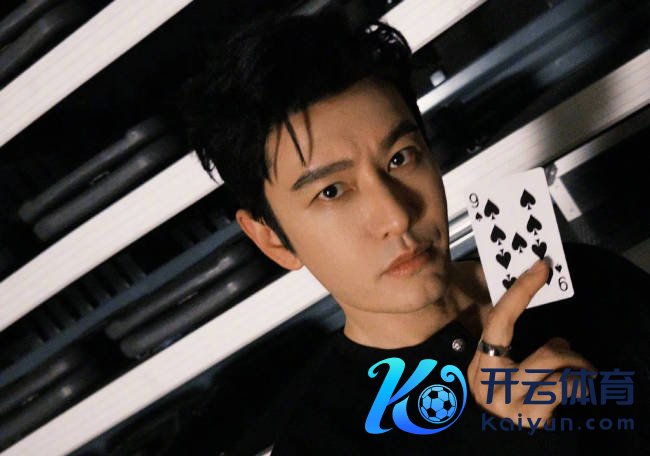 黄晓明恢复在澳门输掉十几亿:AI时间伪造的假新闻